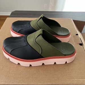 SOREL REIN CB Women's Size 10 W Clog - Casual Footwear Pink Blue Green